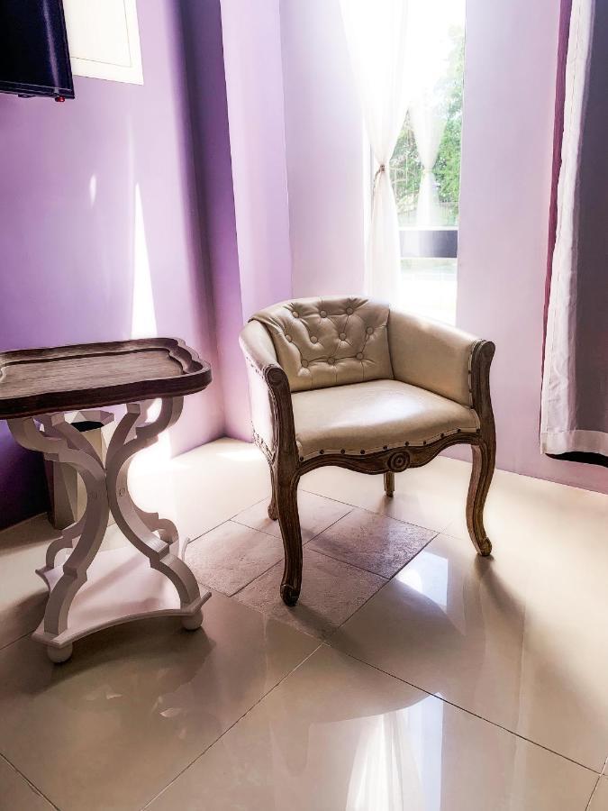 Light Luxury Apartment Apartment Taitung Екстериор снимка